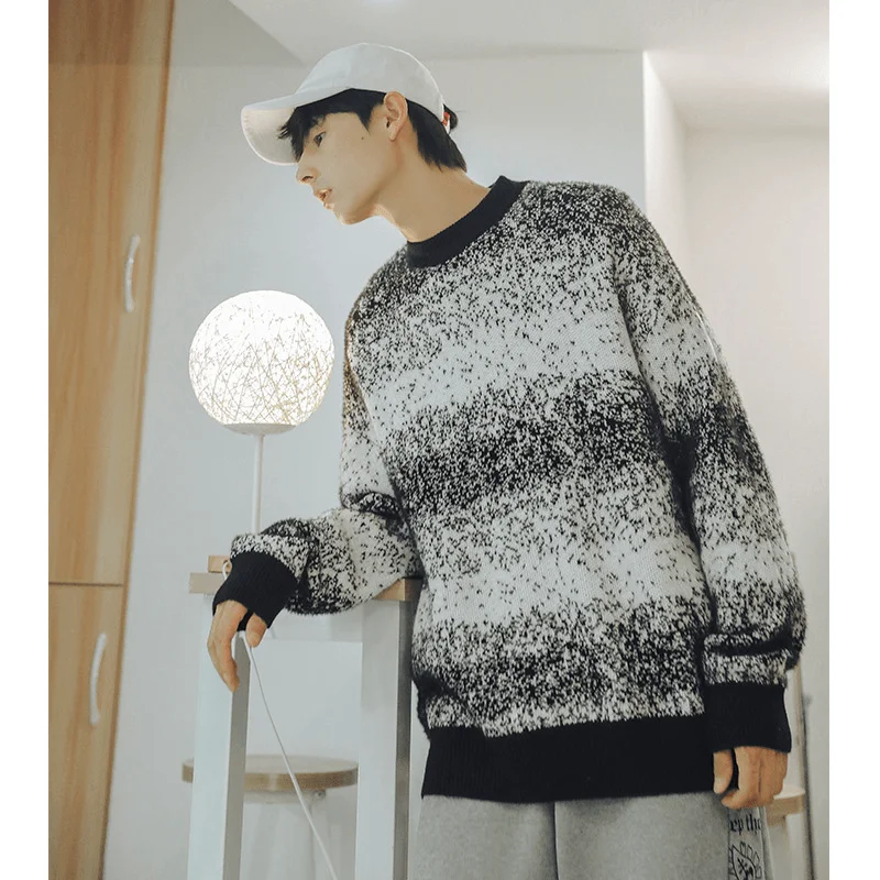 Gradient Noise Pattern Loose Crew Neck SweaterCrewnecksweater