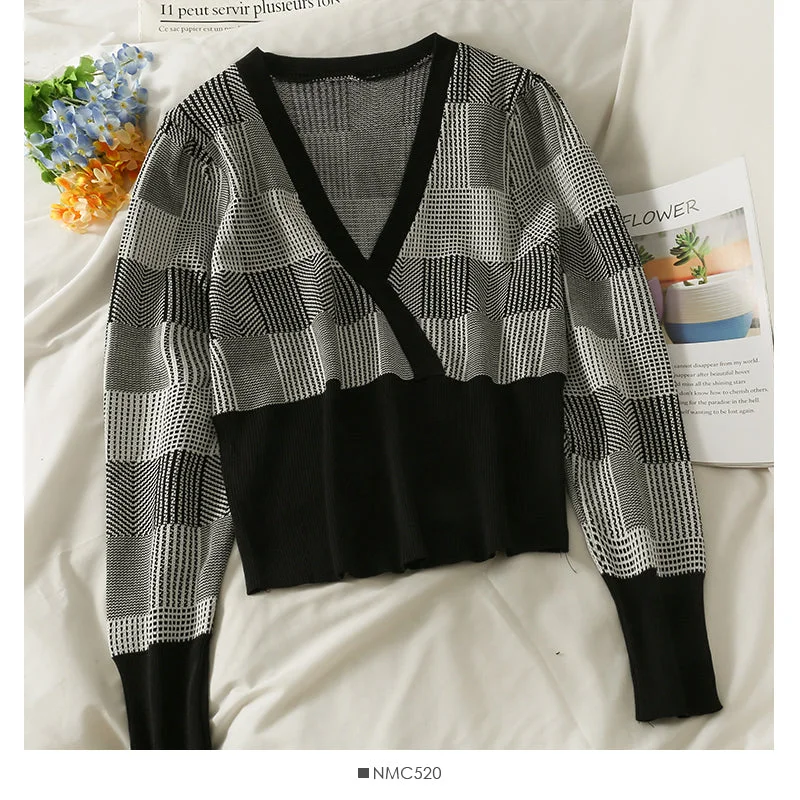 Scoop Neck Knit TopsNew contrast Plaid versatile long sleeve T-shirt  1919