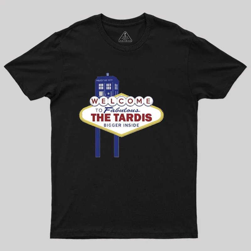 Welcome to Fabulous THE TARDIS T-ShirtHigh-Neck Tee